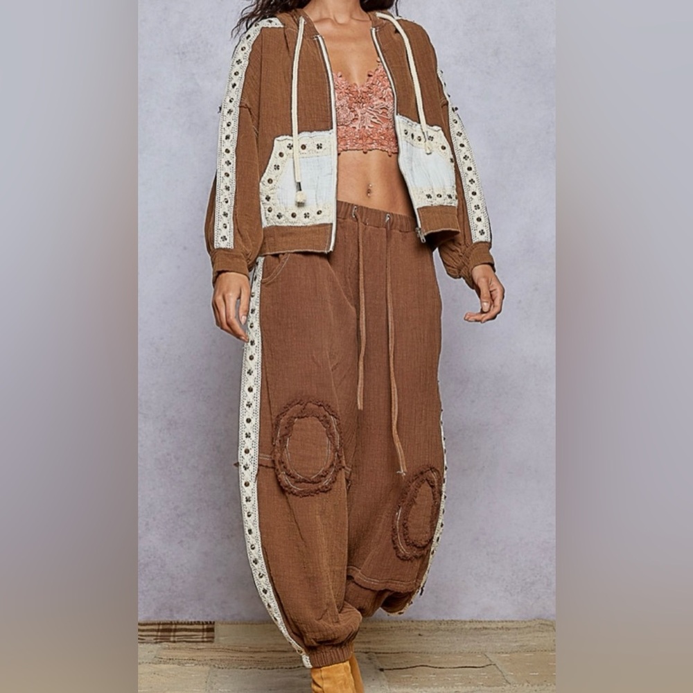 196 - New POL Chocolate Double Gauze Joggers with Stud Details - Picture 2 of 6